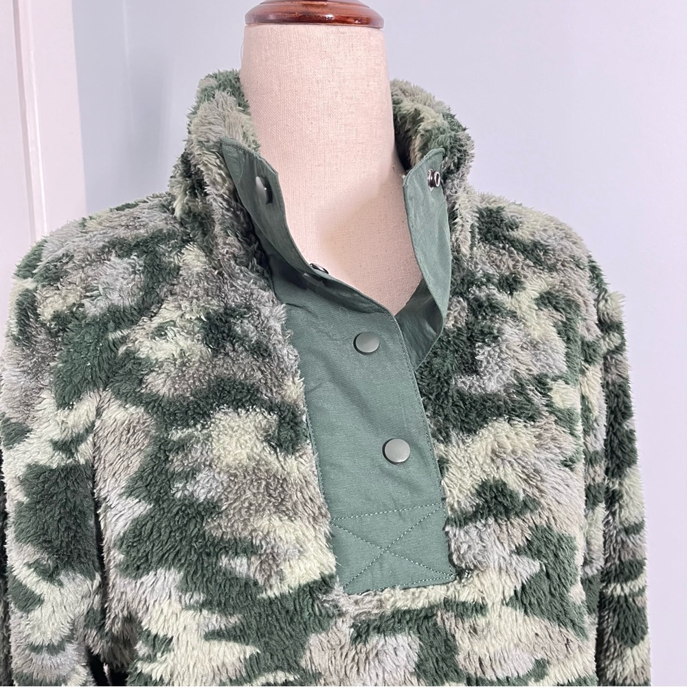 Eddie Bauer camouflage half button fleece size M - Picture 9 of 12